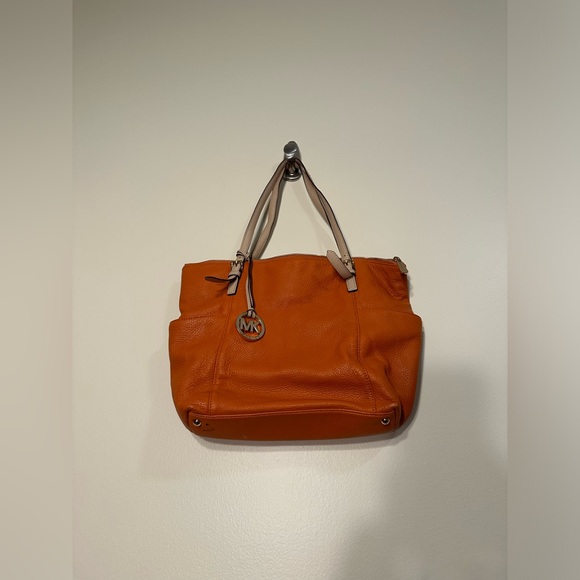 Michael Kors Jet Set tote - Picture 4 of 10